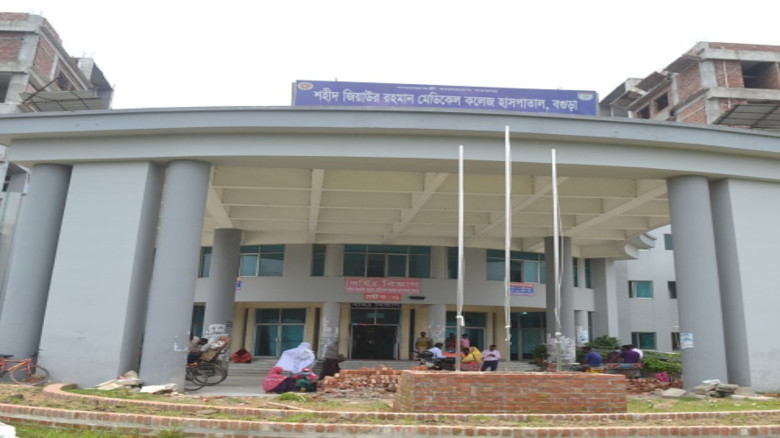 বগুড়ায় বিষাক্ত মদপানে ৪ জনের মৃত্যু, আইস